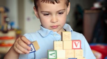 Guía de detección de autismo en niños y jóvenes